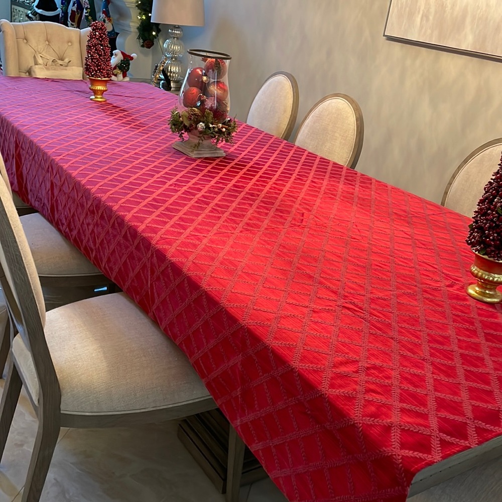 Lenox tablecloth